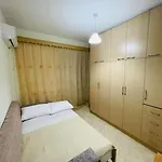 Aleksander's New And Spacious In Apartamento Sarandë