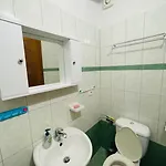 Apartamento Aleksander's New And Spacious In